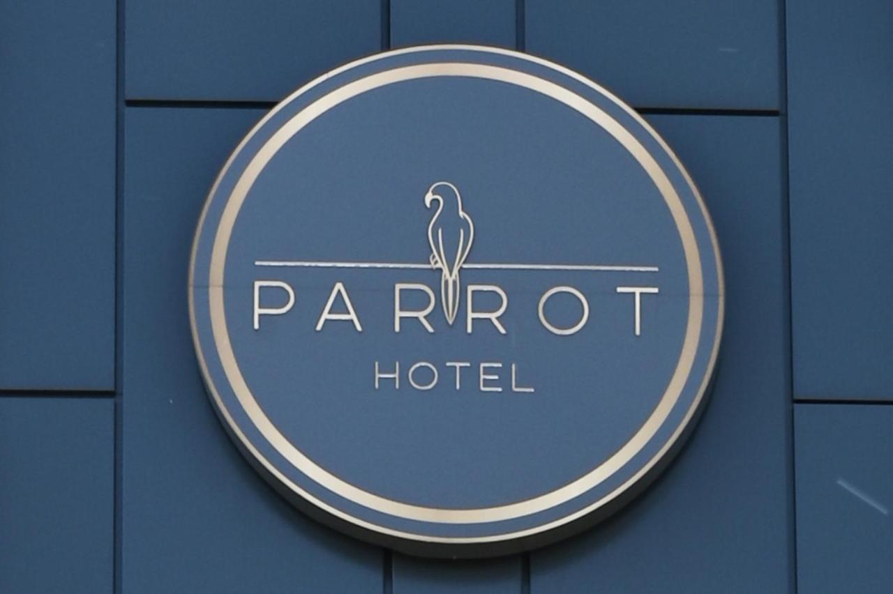 Hotel Parrot Raszyn Exterior photo