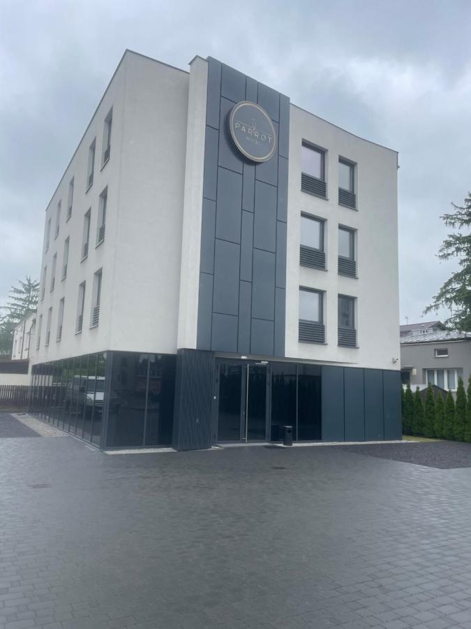 Hotel Parrot Raszyn Exterior photo